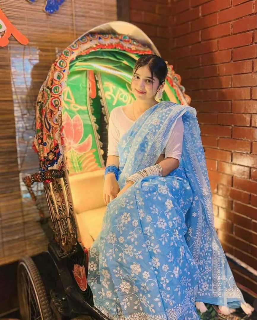 হাফ,সিল্ক,গ্লিটার,প্রিন্ট,শাড়ি,