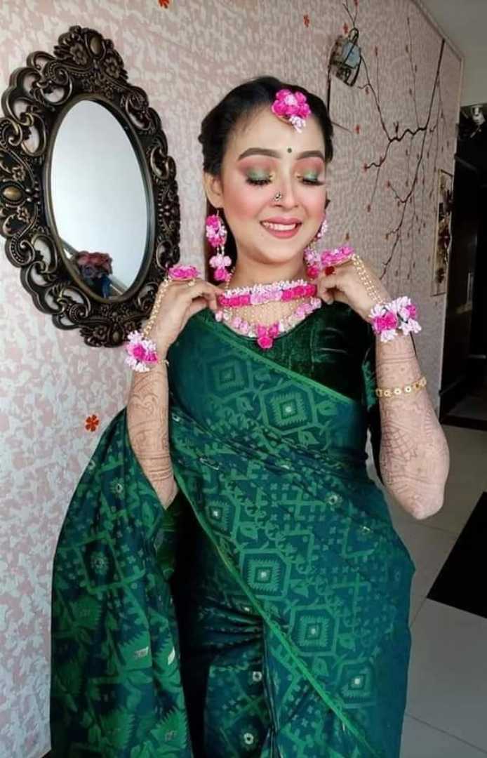 নাক,ফুল,জামদানী,