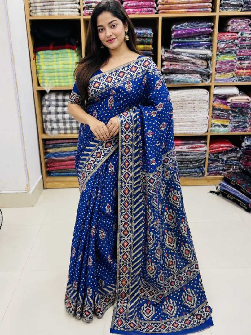 ঢাকাই,জরি,জামদানী,শাড়ি,ব্লাউজ,পিছসহ,